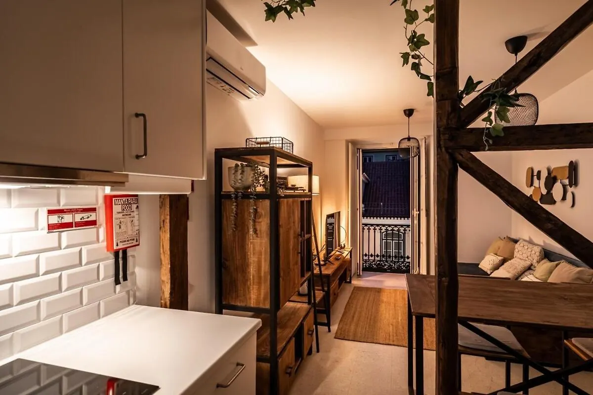 Lovely 2 Bed Apt In The Heart Of Lisbon With Ac Apartment