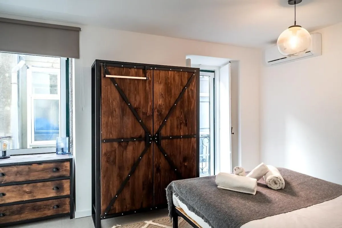 Apartment Lovely 2 Bed Apt In The Heart Of Lisbon With Ac Portugal